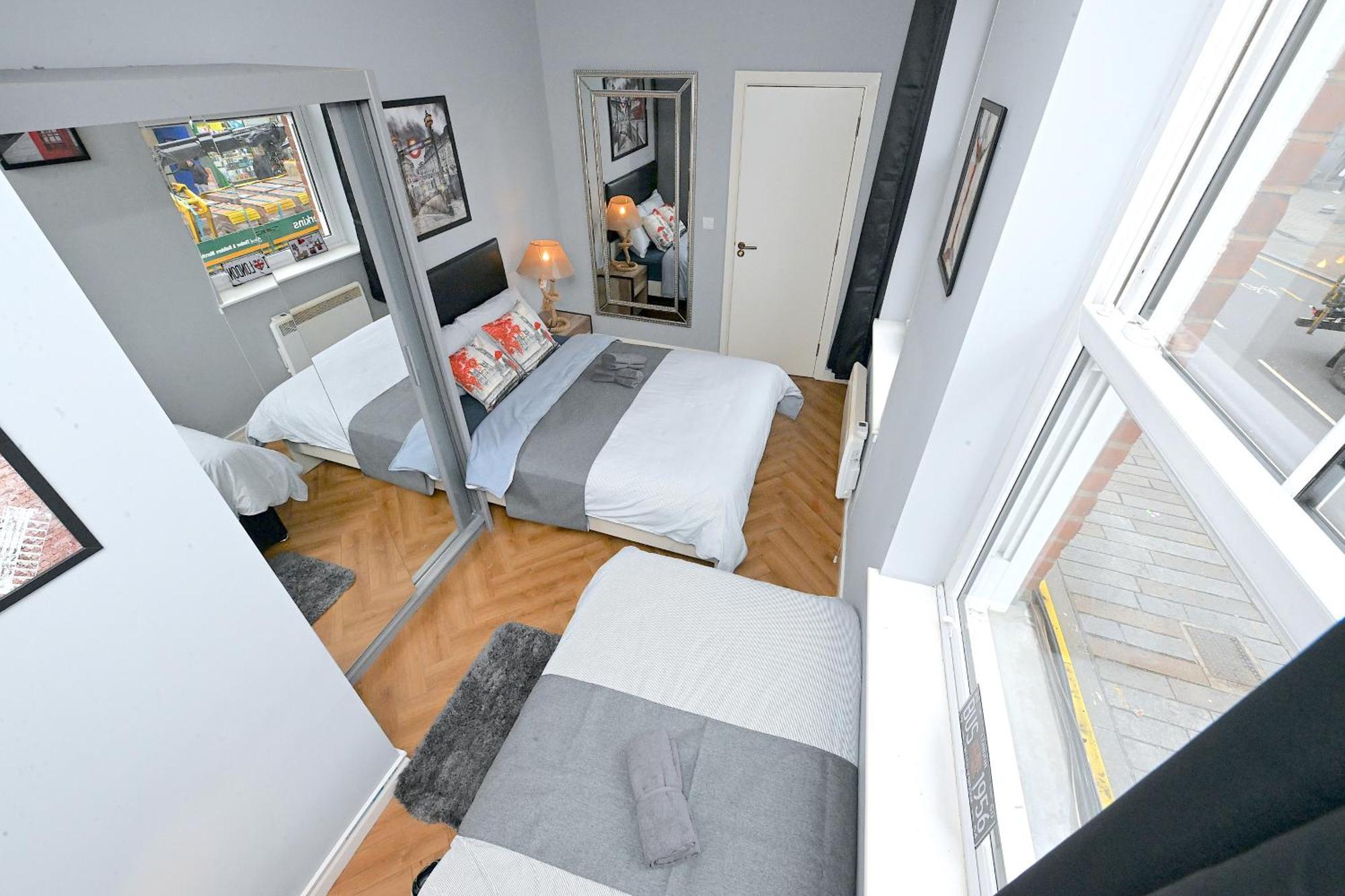 1 Bedroom Flat In Wood Green Piccadilly Line Лондон Экстерьер фото